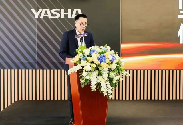 心力量・新征程——亚厦集团隆重召开2024年致敬奋斗者颁奖典礼(图6)