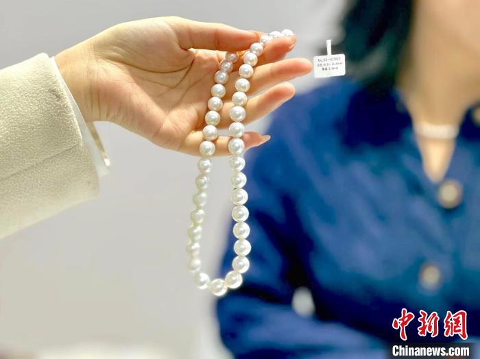 珍珠饰品风靡女性市场 “00后”悦己消费火热(图3) 珍珠饰品风靡女性市场 “00后”悦己消费火热(图3)