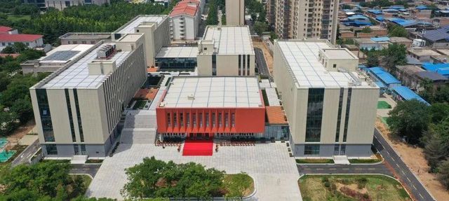 陕建六建集团首获“陕西省建筑工程装饰奖”(图3) 陕建六建集团首获“陕西省建筑工程装饰奖”(图3)