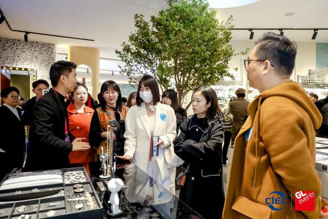 携手中国国际家居软装展2024中国家居新品潮流趋势大典火热进行!(图13) 携手中国国际家居软装展2024中国家居新品潮流趋势大典火热进行!(图13)
