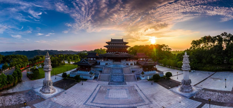 2024百家融媒重庆行丨大足石刻——记者见证石窟艺术史上的最后丰碑(图1) 2024百家融媒重庆行丨大足石刻——记者见证石窟艺术史上的最后丰碑(图1)