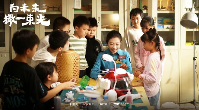 2024年国货美妆的热搜关键词是(图26) 2024年国货美妆的热搜关键词是(图26)