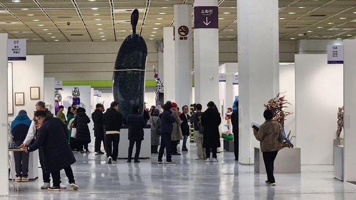 第14届首尔国际雕塑节“中国青年雕塑特别展”开幕(图5) 第14届首尔国际雕塑节“中国青年雕塑特别展”开幕(图5)